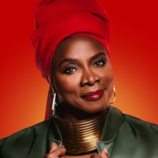 ANGELIQUE KIDJO
